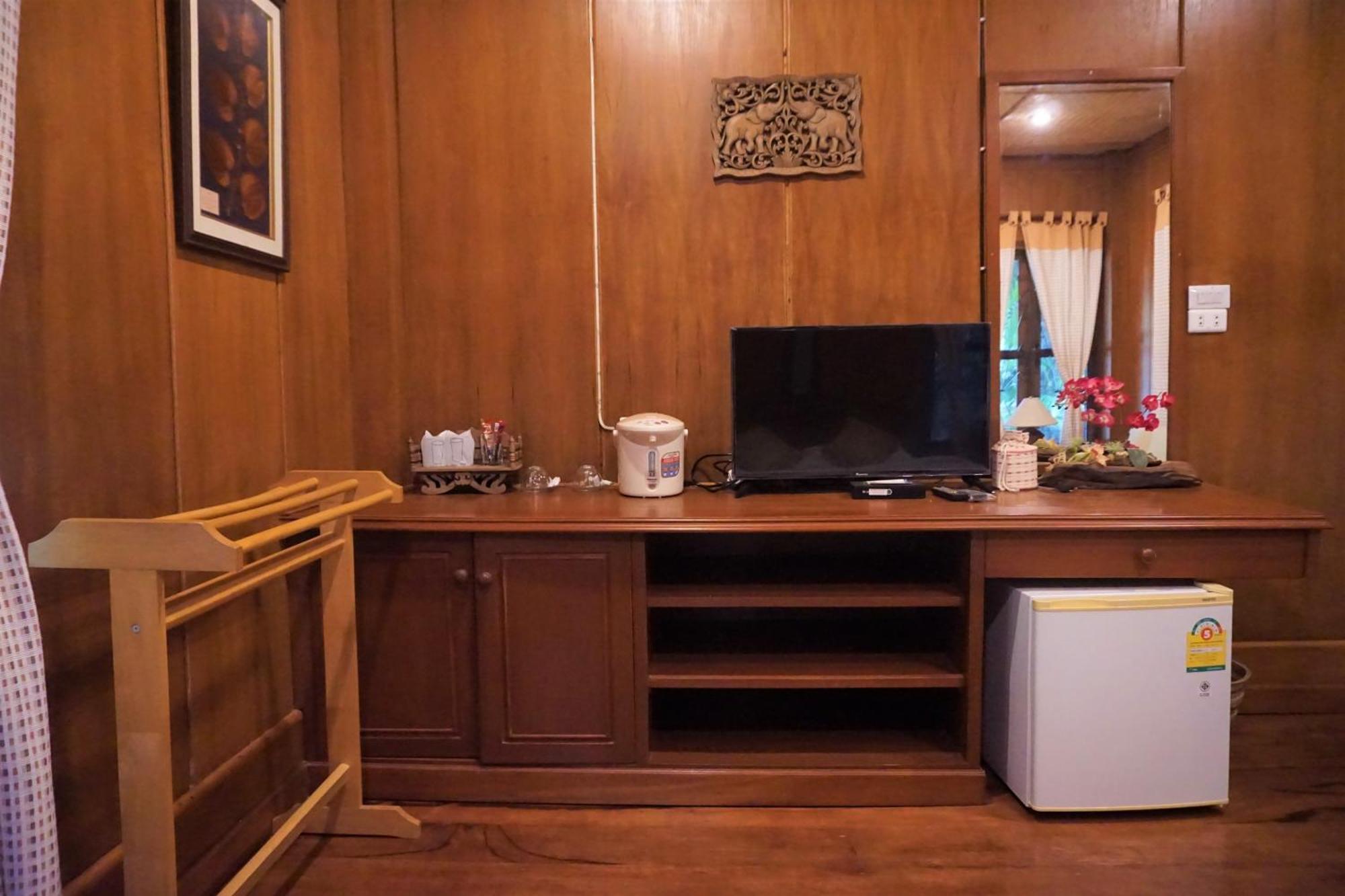 Hotel Bhupimarn Garden House Chom Thong Esterno foto